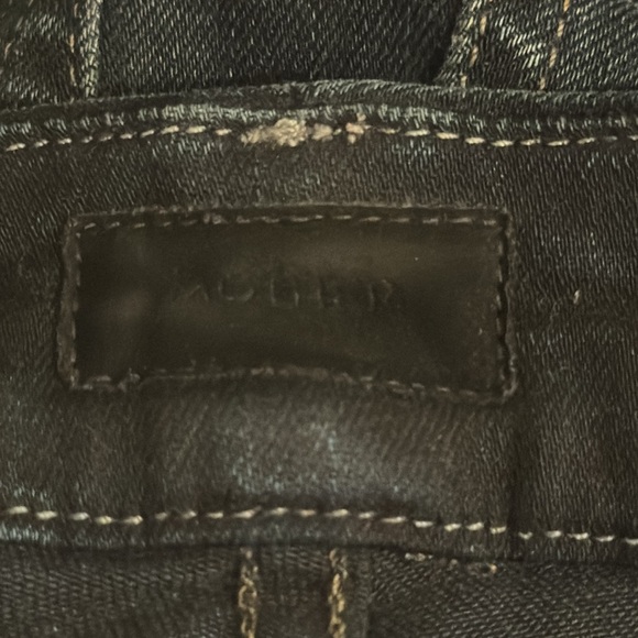 MOTHER High Waisted Looker Ankle Fray Size 26‎ Wash is Last Call - Picture 6 of 7